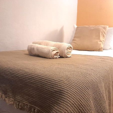 Casa Calma Hostel โกโลเนีย เดล ซากราเมนโต ภายนอก รูปภาพ